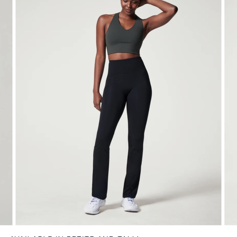 Spanx Booty Boost Ankle Flare Pants M